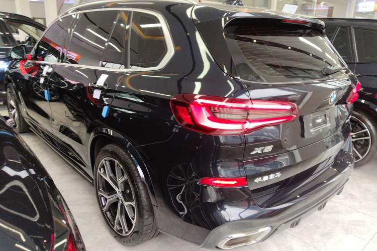 Used BMW X5 2022 Restyled xDrive 40Li M Sport Package
