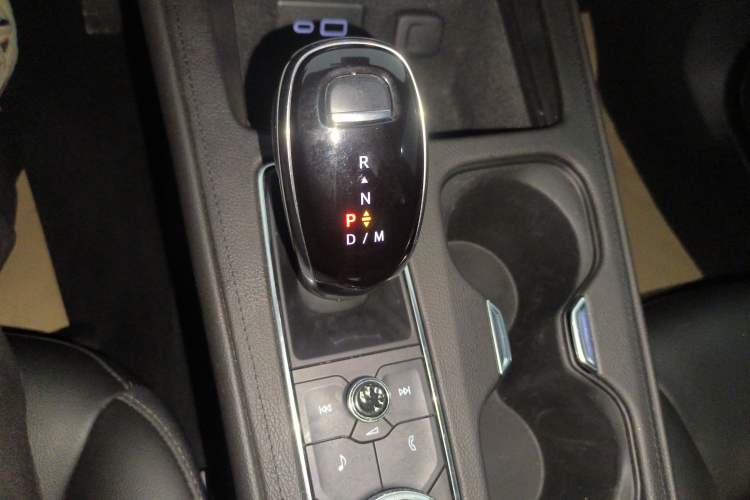 Used Cadillac XT4 2022 28T Two-Wheel-Drive Luxury Version
