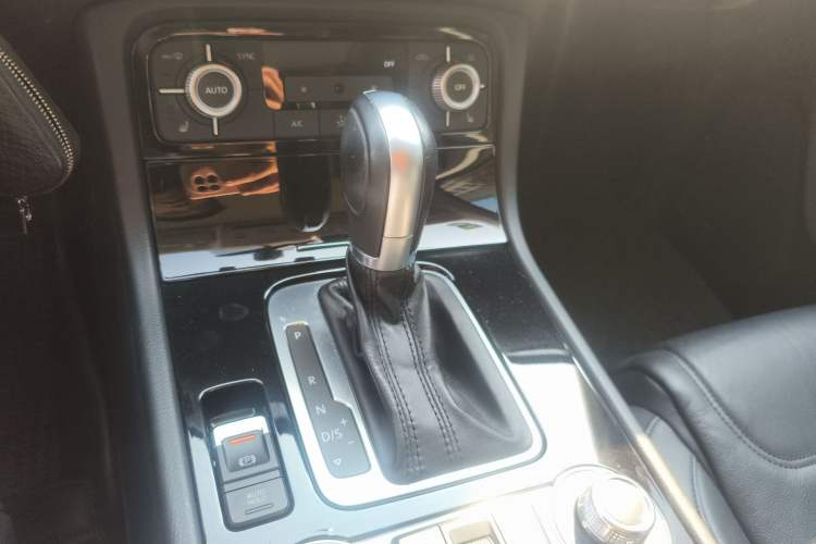 Used Volkswagen Touareg 2016 3.0 TSI Ignis Edition