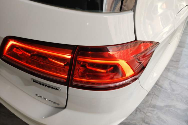 Used Volkswagen Golf Sportsvan 2018 280TSI Automatic Luxury Model
