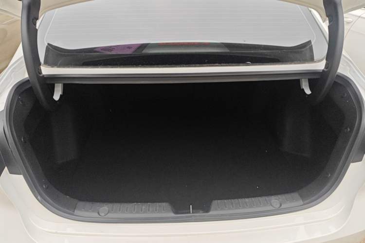 Used Changan Eado 2021 PLUS Blue Whale NE 1.4T GDI DCT Prestige Model
