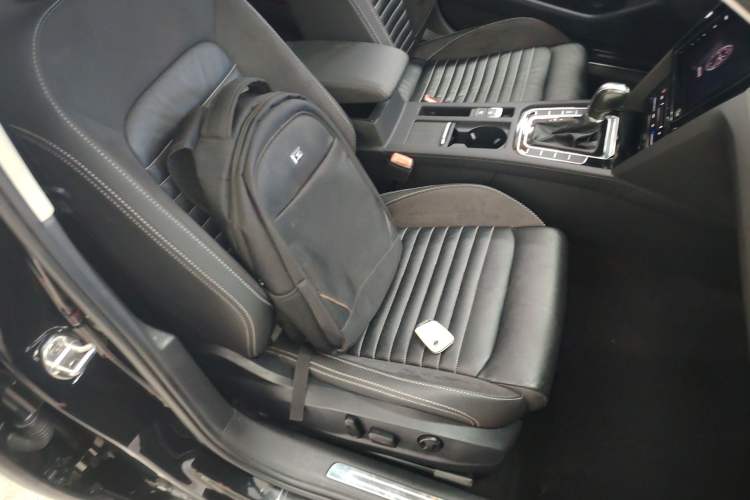 Used Volkswagen Magotan 2020 330TSI DSG Leading Model
