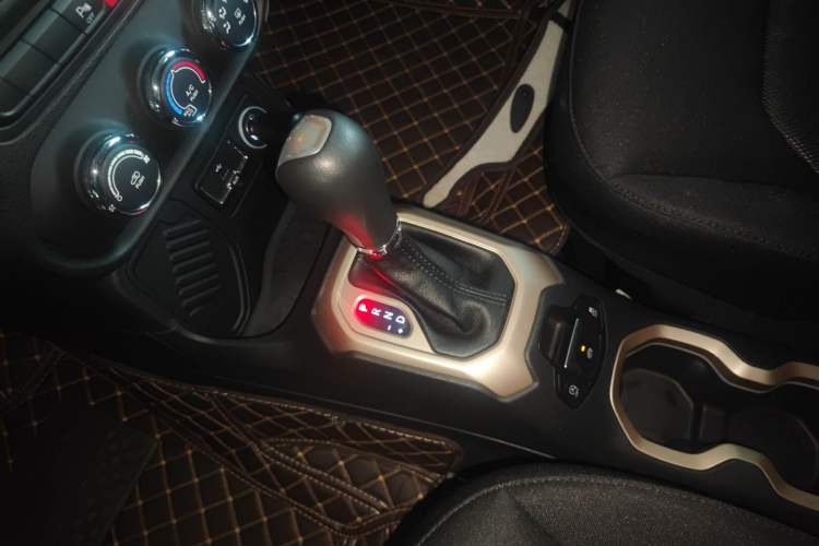 Used  Renegade 2017 180T Automatic High-Energy Version
