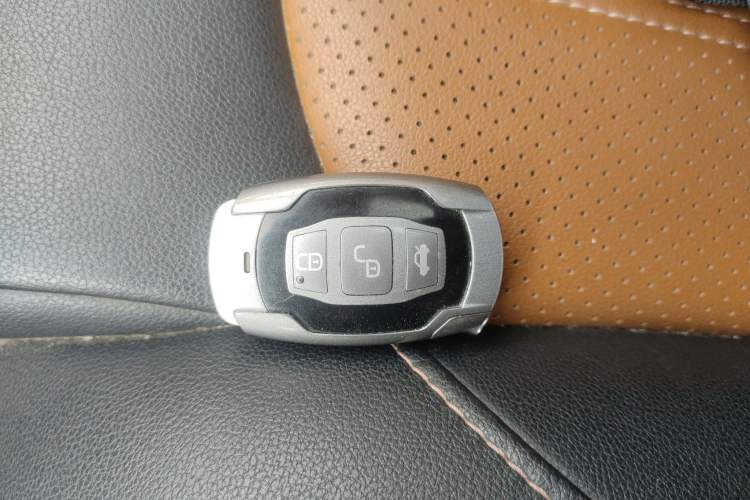 Used BYD Song 2016 1.5TI Manual Luxury Model
