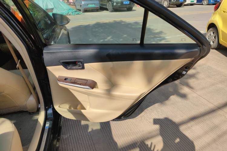 Used Toyota Camry 2015 2.0G Premier Edition