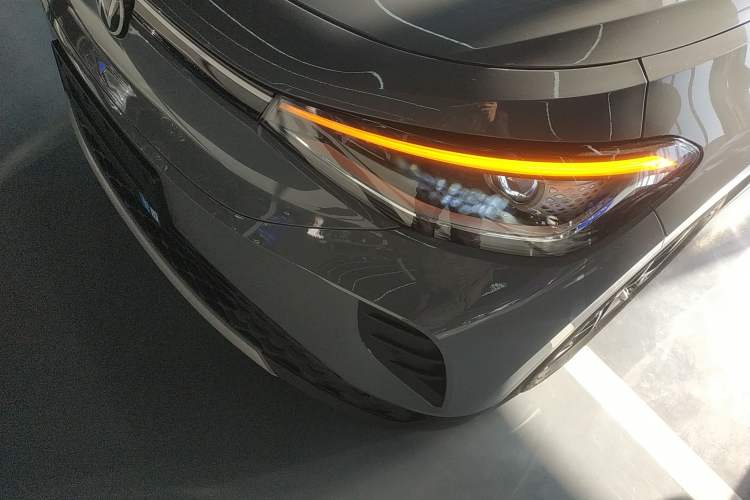 Used Volkswagen ID.4 CROZZ 
