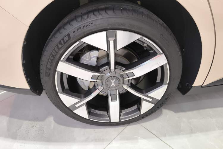 Used XPeng MONA M03 2024 620 with Ultra-Long Range