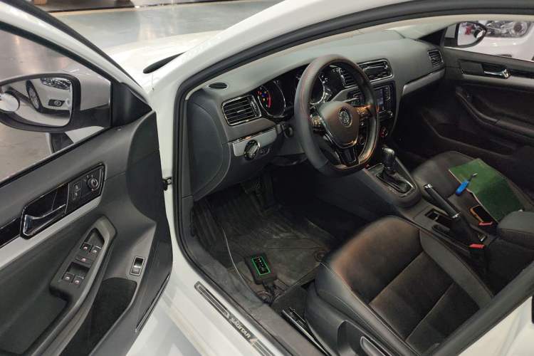 Used Volkswagen Sagitar 2018 1.6L Automatic Comfort Model
