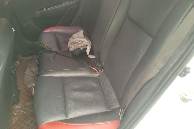 Used Kia KX Cross 2018 1.6L Automatic Dynamic Sunroof Version
