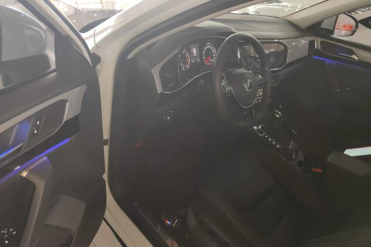 Used Volkswagen Tayron 2020 330TSI Two-Wheel Drive Luxury Smart Connectivity Version
