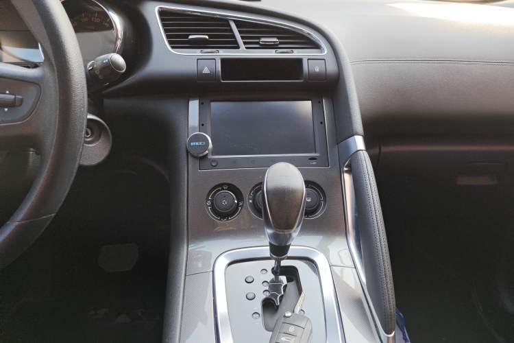 Used Peugeot 3008 2016 1.6THP Automatic Classic Edition