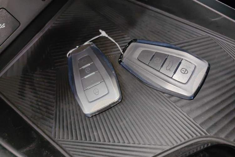 Used Geely Auto Coolray 2025 Bin Yue L 1.5TD DCT Star Diamond
