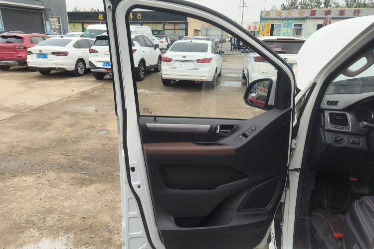 Used SAIC MAXUS G10 2018 PLUS 2.0T Automatic Elite Edition
