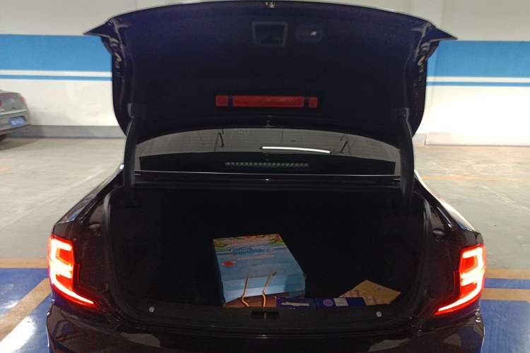 Used Volvo S90 2020 T5 Zhiyi Luxury Edition