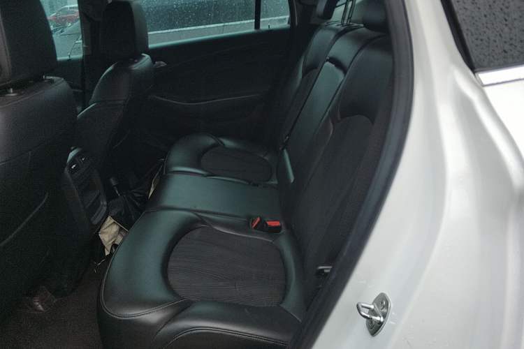 Used Buick Envision 2020 20T Two-Wheel Drive Leading Version
