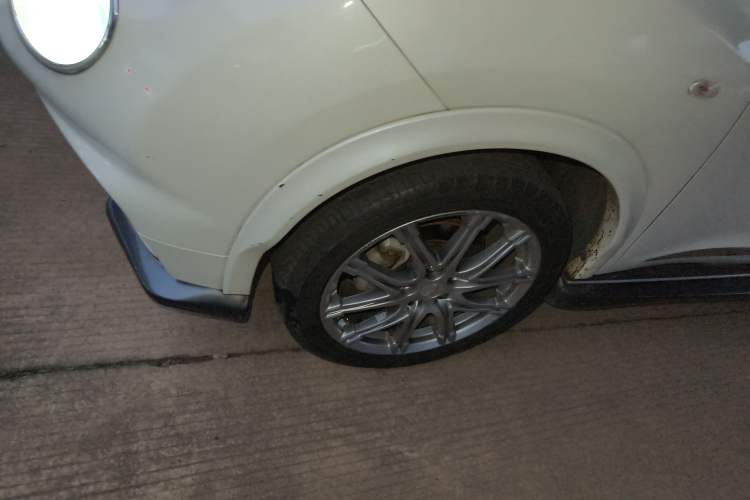 Used Infiniti ESQ 2014 1.6L Spontaneous Edition
