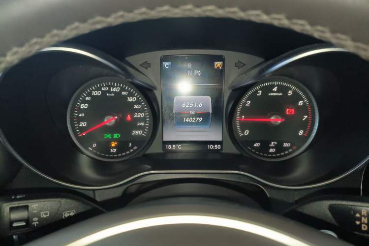 Used Mercedes-Benz GLC 2016 GLC 260 4MATIC Luxury Model