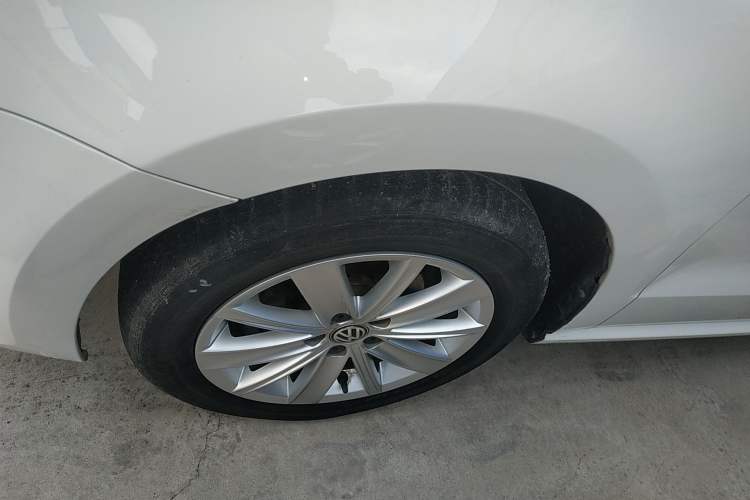 Used Volkswagen Polo 2014 1.4L Automatic Comfort Edition
