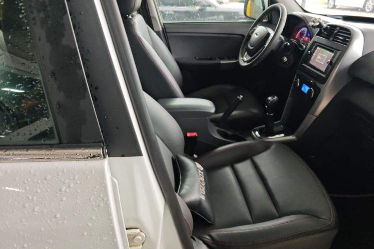 Used Chery Tiggo 3 2015 1.6L Manual Zhishang Commemorative Edition
