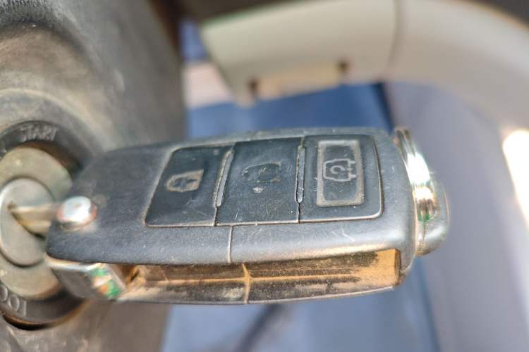 Used FORTHING Lingzhi 2016 M3L 1.6L 7-Seater Standard Model
