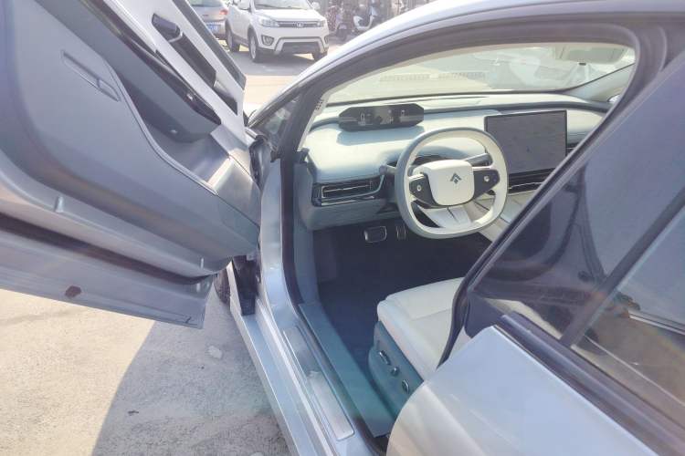 Used  GT 2023 560 Rear-Drive Tech Edition
