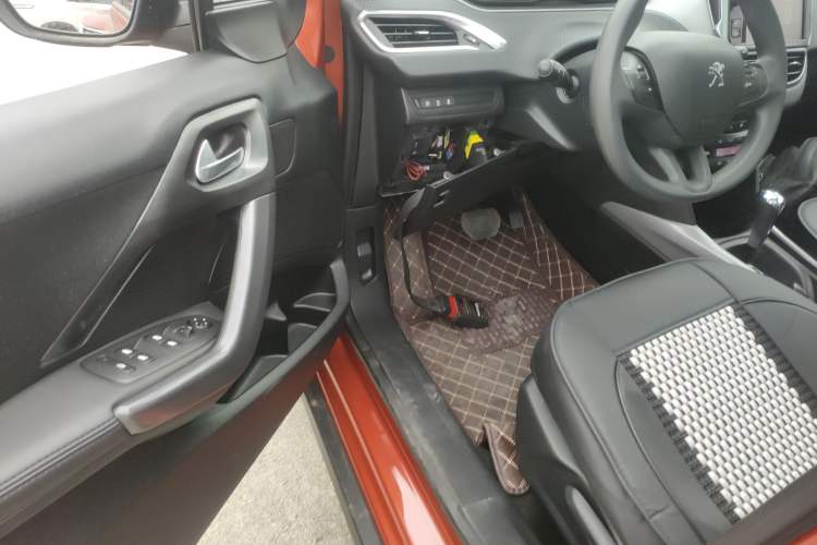 Used Peugeot 2008 2018 1.6L Automatic Fashion Edition