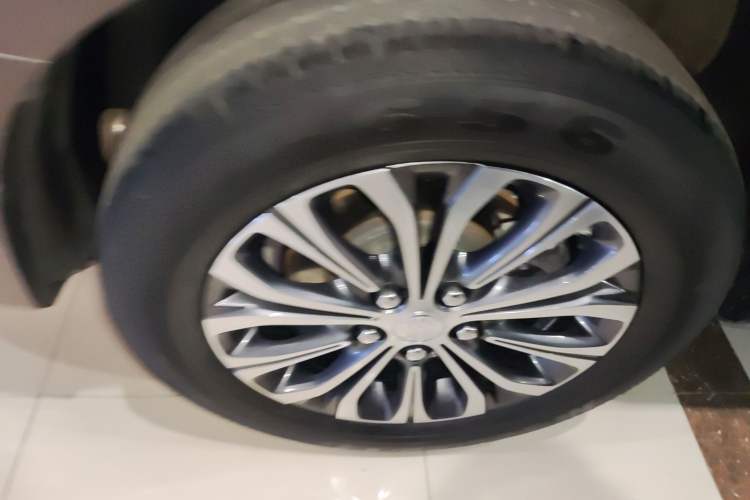 Used Buick GL8 2023 Land Business Class Smart Deluxe Model
