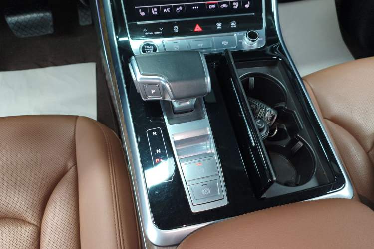 Used Audi Q7 2021 55 TFSI quattro S line Sport model