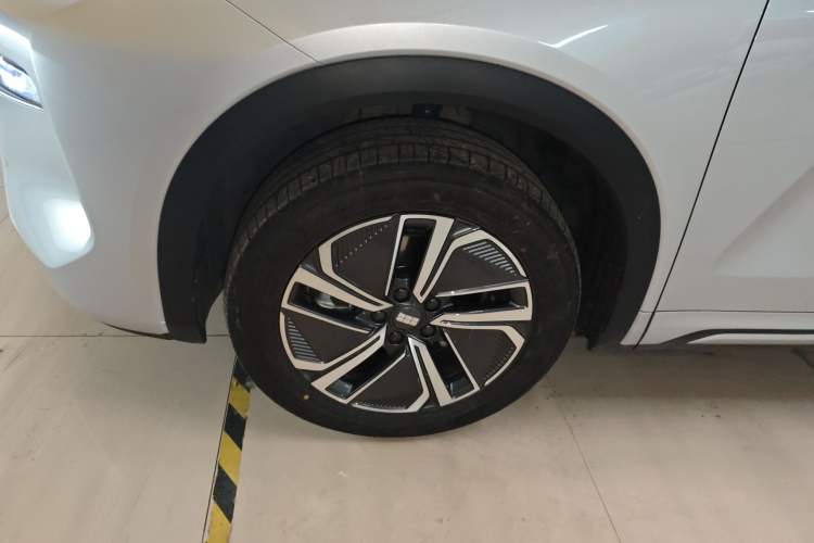 Used  Galaxy Xingjian 7 EM-i 2025 120km Exploration+ Version
