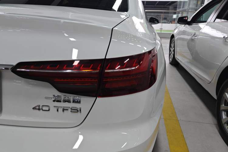 Used Audi A4L 2020 40 TFSI Fashionable and Elegant Model