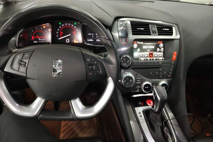 Used  5 2013 1.6T Luxury Edition THP160