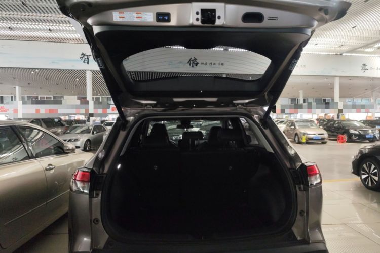 Used Toyota FRONTLANDER 2022 2.0L CVT Luxury PLUS Edition
