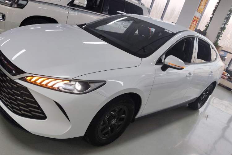 Used BYD Qin PLUS 2025 DM-i Smart Drive 55KM Leading Model
