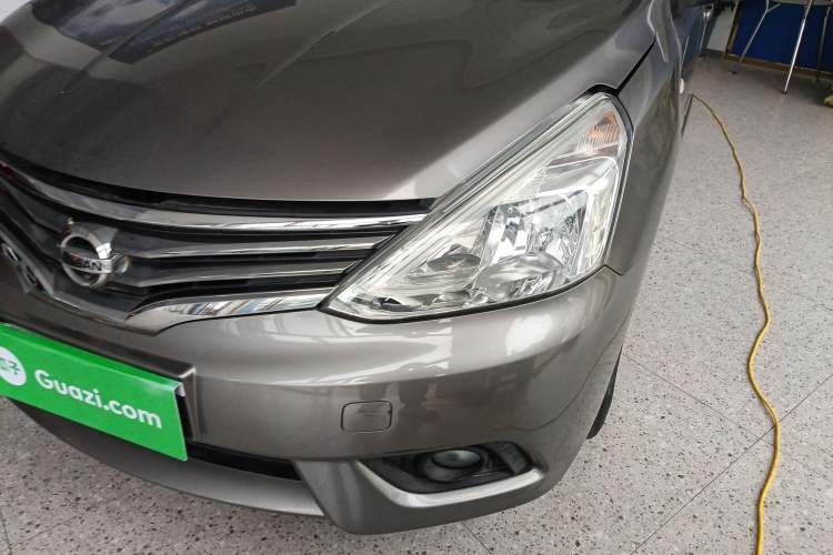 Used Nissan Livina 2015 1.6XL Manual Luxury Edition
