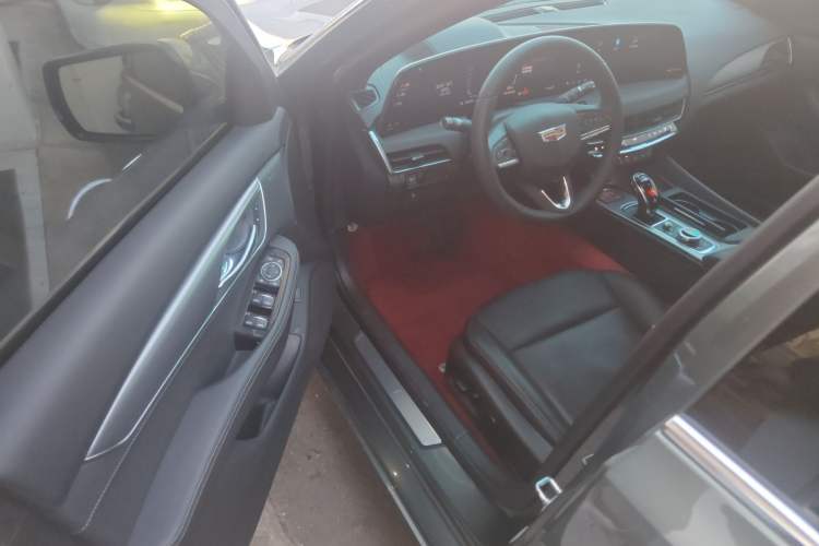 Used Cadillac CT5 2024 28T Luxury Pro Trim
