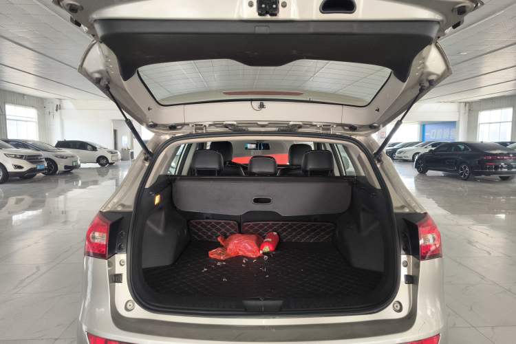 Used Zotye T600 2015 1.5T Manual Luxury Model
