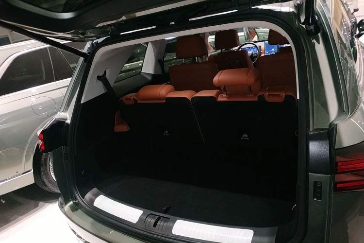 Used Wey Lanshan 2025 Four-Wheel Drive Ultra