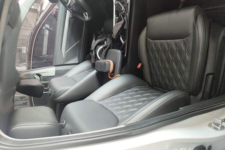 Used Wuling Asta 2022 2.0L DHT Electric-Speed Version
