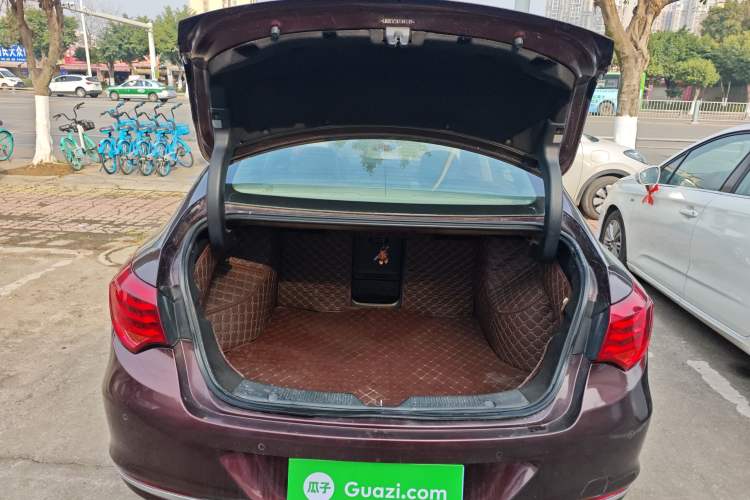 Used GAC Trumpchi GA6 2016 235T DCT Elite Edition
