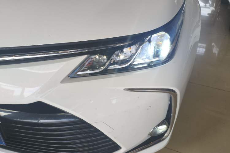 Used Toyota Corolla 2021 Dual-Motor 1.8L E-CVT Elite Edition
