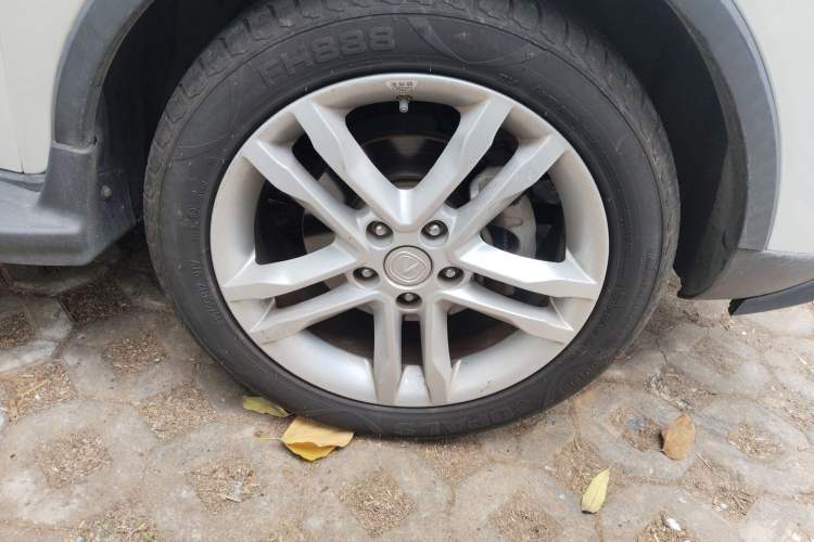 Used Changan CS35 2015 1.6L Automatic Luxury Model China V Standard