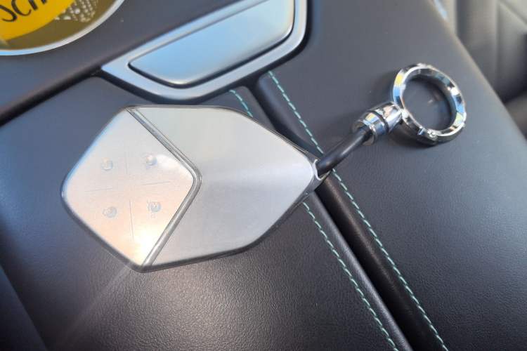 Used  SL03 2023 200Max Range-Extended Version