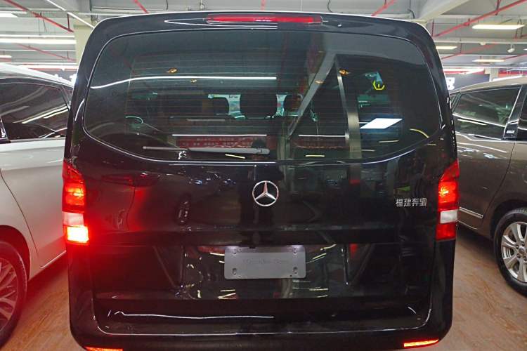 Used Mercedes-Benz Vito 2021 2.0T Elite Version 7 Seats