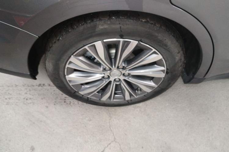 Used Hongqi E-QM5 2024 610 km PLUS