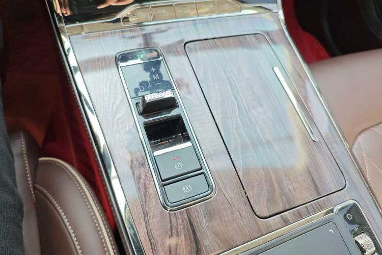 Used  Lanyue 2021 400T Four-Wheel Drive Star Prestige Pro Edition 7 Seats