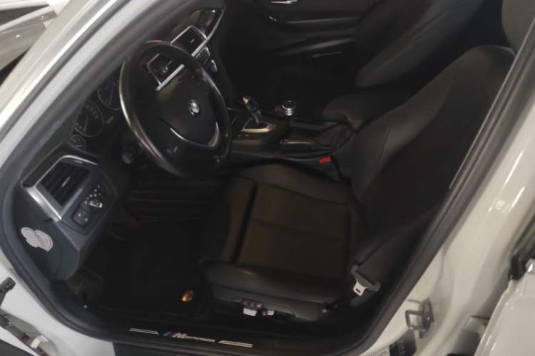 Used BMW 3 Series 2019 320Li Fashion Model
