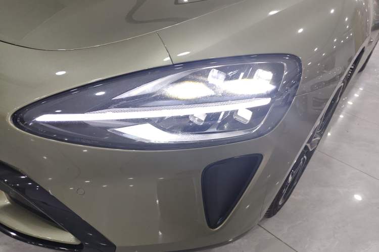 Used  SU7 2024 Rear-Drive Long-Range Intelligent Driving Version
