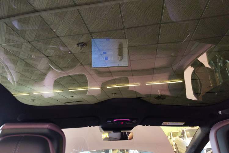 Used  SU7 2024 Four-Wheel Drive Ultra-Long Range Advanced Intelligent Driving Max Edition
