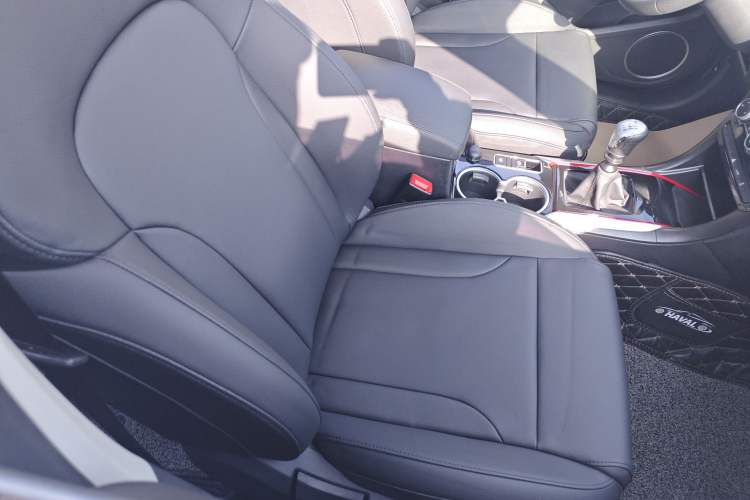 Used Haval H2 2017 Blue Label 1.5T Manual Two-Wheel Drive Elite Model