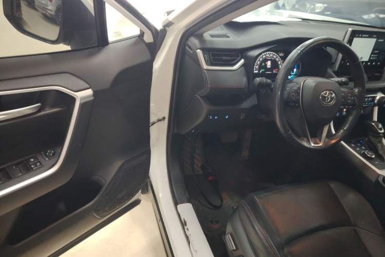 Used Toyota Wildlander New Energy 2021 High-Performance Edition 2.5L Four-Wheel Drive Powerful Version